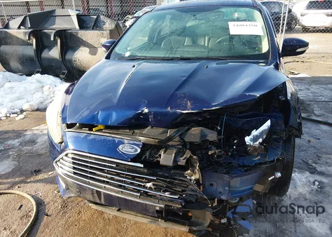 2016 Ford Focus Titanium из США, поврежденный, VIN 1FADP3N23GL370852